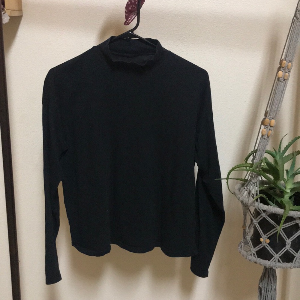 Everlane mock neck long sleeve